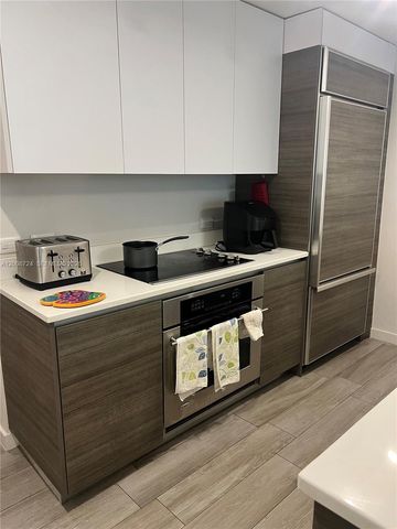 1100 S Miami Ave 2011, Miami, FL 33130