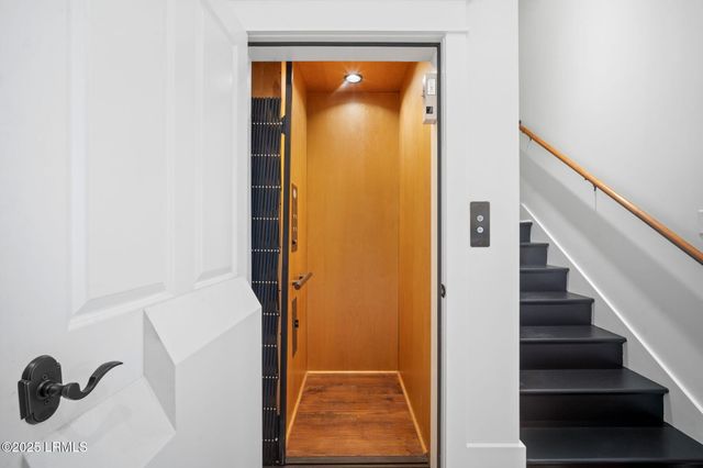 30 Market, Beaufort, SC 29906