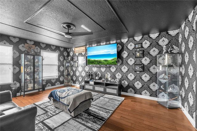 20006 SATIN LEAF AVENUE, Tampa, FL 33647