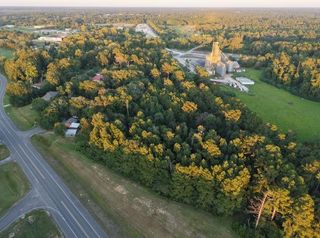 S Pine St, Deridder, LA 70634