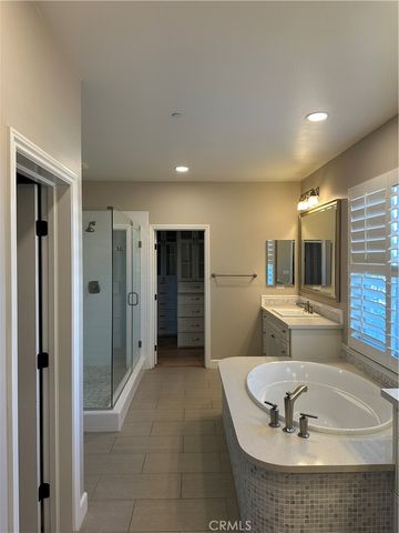 45 Skyward, Irvine, CA 92620