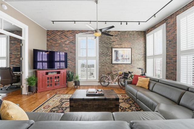 2318 Market Street 12, Galveston, TX 77550