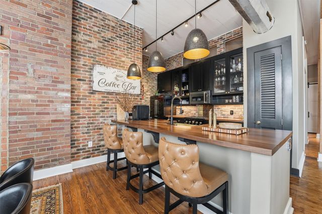 2318 Market Street 12, Galveston, TX 77550