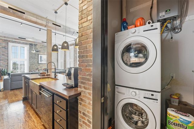 2318 Market Street 12, Galveston, TX 77550