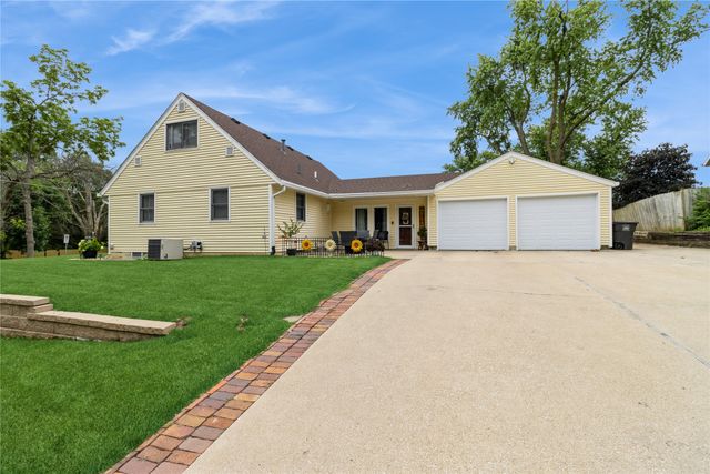 7202 SW 13th Street, Des Moines, IA 50315