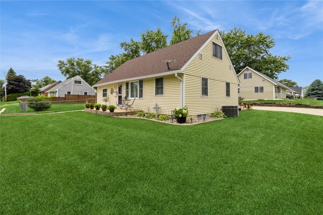 7202 SW 13th Street, Des Moines, IA 50315
