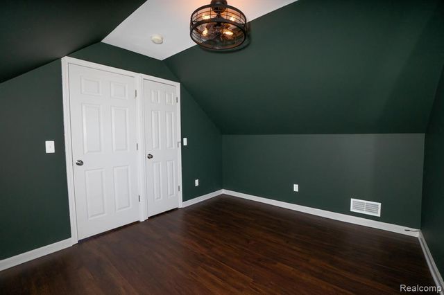 17921 Oakdale Street, Roseville, MI 48066