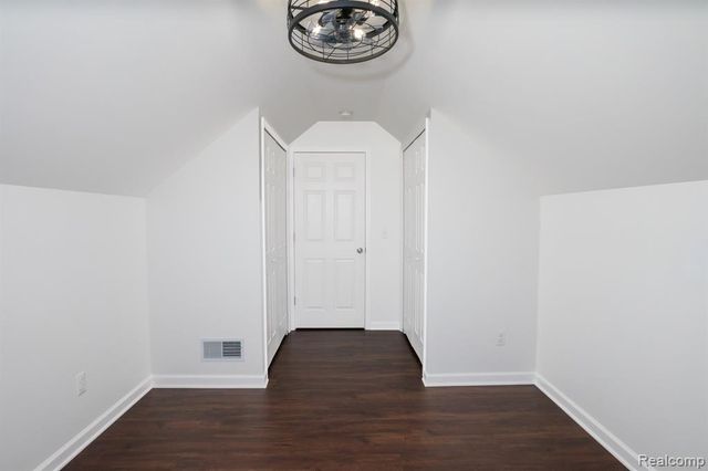 17921 Oakdale Street, Roseville, MI 48066