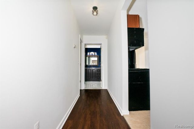 17921 Oakdale Street, Roseville, MI 48066