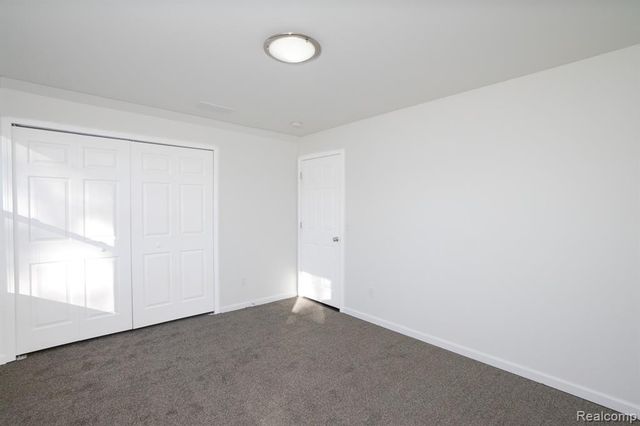 17921 Oakdale Street, Roseville, MI 48066