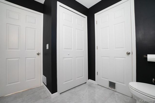 17921 Oakdale Street, Roseville, MI 48066