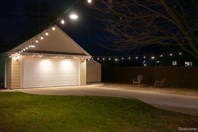 17921 Oakdale Street, Roseville, MI 48066