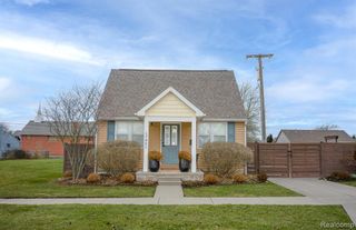 17921 Oakdale Street, Roseville, MI 48066