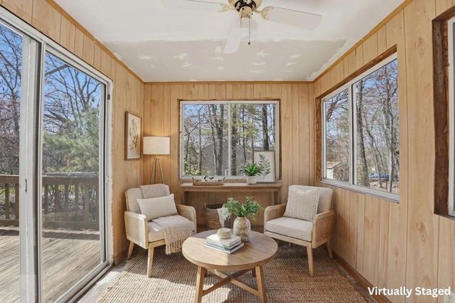 63 Kienia Road B, Hudson, NH 03051