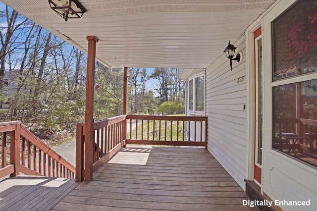 63 Kienia Road B, Hudson, NH 03051