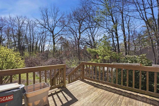 63 Kienia Road B, Hudson, NH 03051