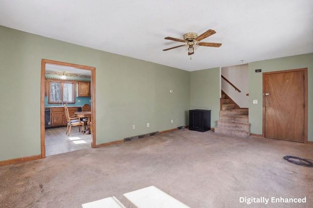 63 Kienia Road B, Hudson, NH 03051