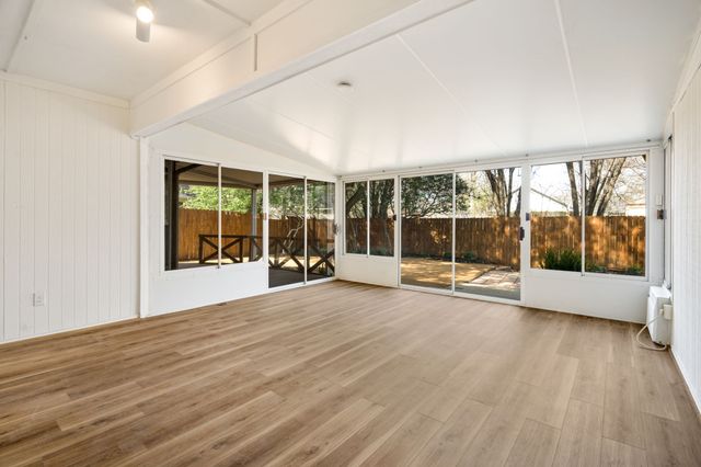 207 Darrin Drive, Rockwall, TX 75087