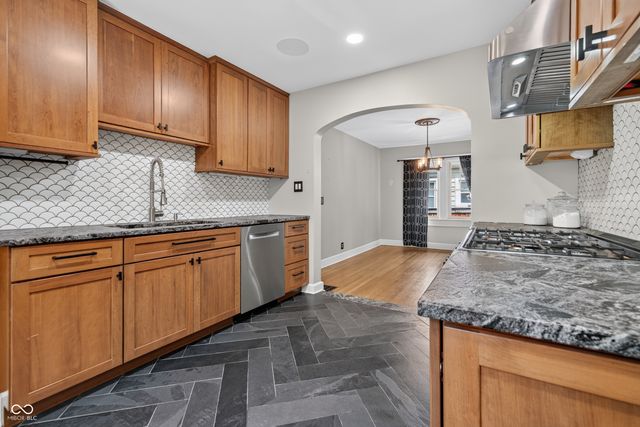 6448 Broadway Street, Indianapolis, IN 46220