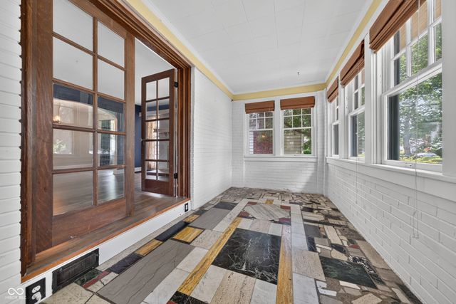 6448 Broadway Street, Indianapolis, IN 46220