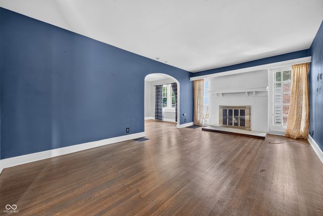 6448 Broadway Street, Indianapolis, IN 46220