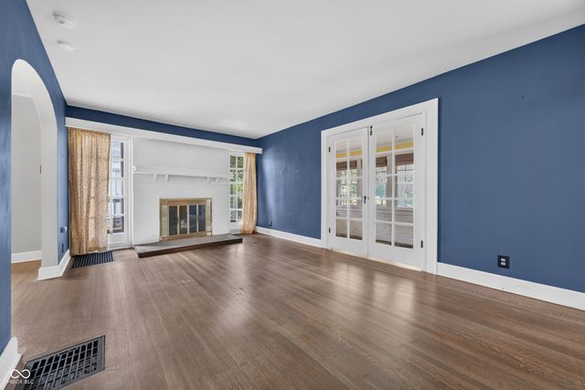 6448 Broadway Street, Indianapolis, IN 46220