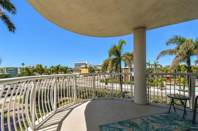 11605 GULF BOULEVARD 208, Treasure Island, FL 33706