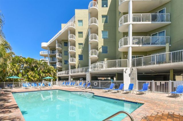 11605 GULF BOULEVARD 208, Treasure Island, FL 33706
