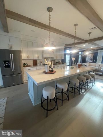 7519 R RIDGE AVENUE 301 #302, Philadelphia, PA 19128