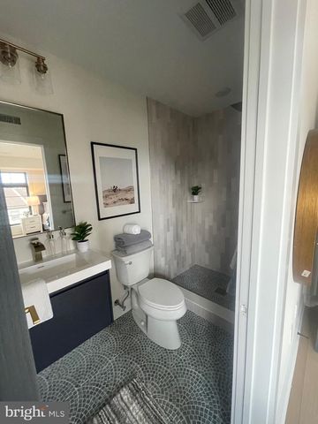 7519 R RIDGE AVENUE 301 #302, Philadelphia, PA 19128