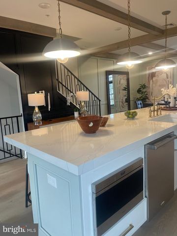 7519 R RIDGE AVENUE 301 #302, Philadelphia, PA 19128