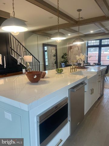 7519 R RIDGE AVENUE 301 #302, Philadelphia, PA 19128