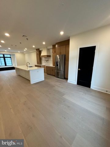 7519 R RIDGE AVENUE 301 #302, Philadelphia, PA 19128