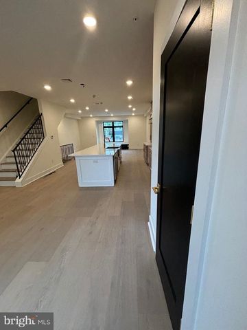 7519 R RIDGE AVENUE 301 #302, Philadelphia, PA 19128