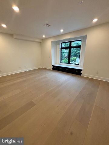 7519 R RIDGE AVENUE 301 #302, Philadelphia, PA 19128