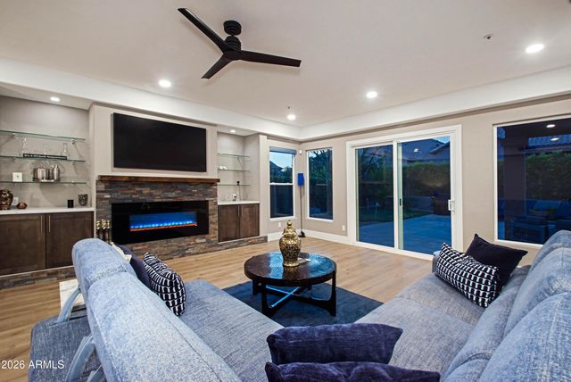 11146 E RUNNING DEER Trail, Scottsdale, AZ 85262