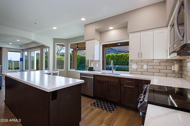 11146 E RUNNING DEER Trail, Scottsdale, AZ 85262