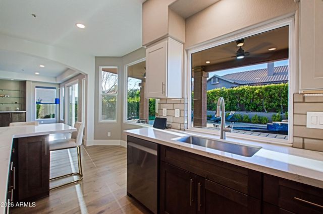 11146 E RUNNING DEER Trail, Scottsdale, AZ 85262