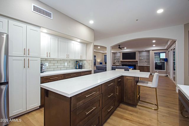 11146 E RUNNING DEER Trail, Scottsdale, AZ 85262