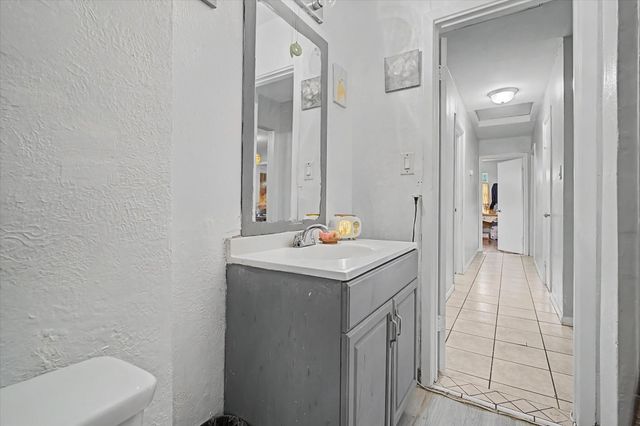 1019 Bertrand Street, Conroe, TX 77301