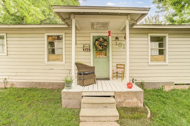1019 Bertrand Street, Conroe, TX 77301