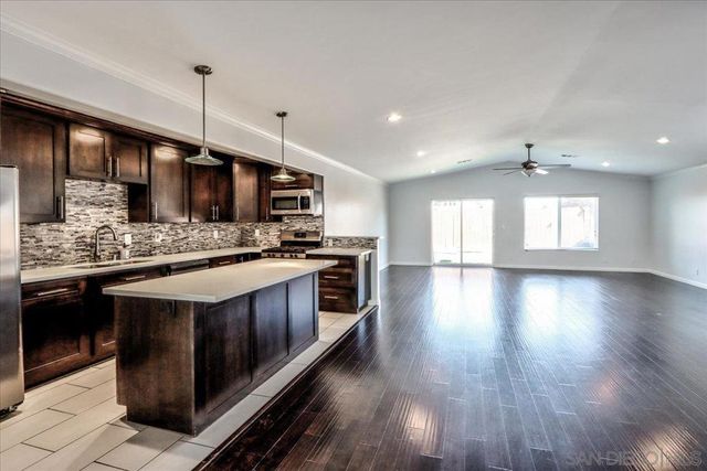 10442 Glenellen Ave, San Diego, CA 92126