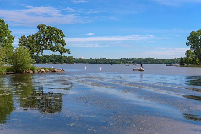 2430 Jewel Lane N, Plymouth, MN 55447