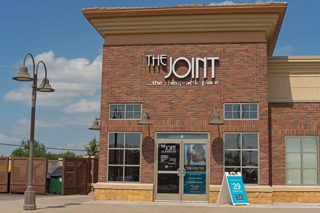 2430 Jewel Lane N, Plymouth, MN 55447