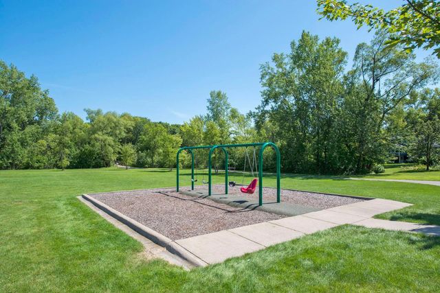 2430 Jewel Lane N, Plymouth, MN 55447