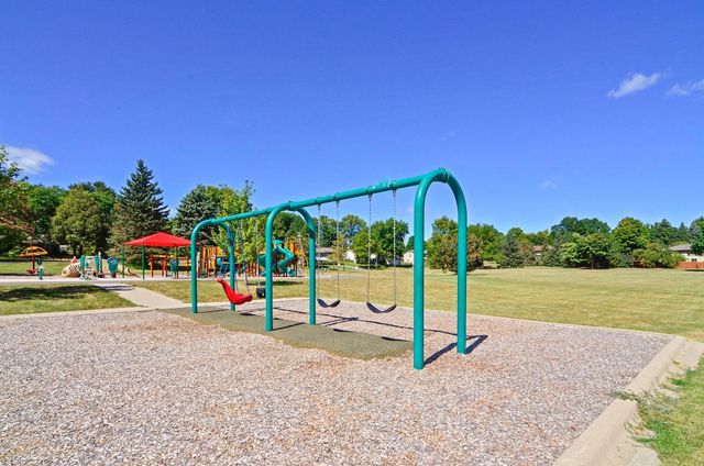 2430 Jewel Lane N, Plymouth, MN 55447