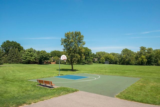 2430 Jewel Lane N, Plymouth, MN 55447