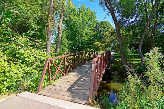 2430 Jewel Lane N, Plymouth, MN 55447