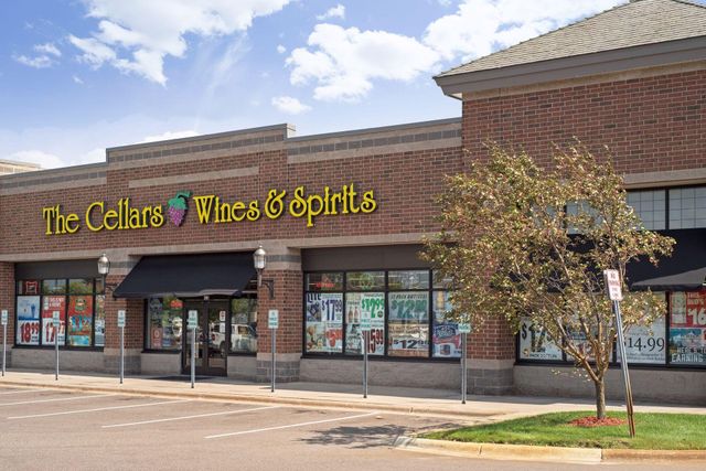 2430 Jewel Lane N, Plymouth, MN 55447