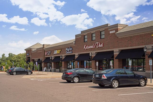 2430 Jewel Lane N, Plymouth, MN 55447